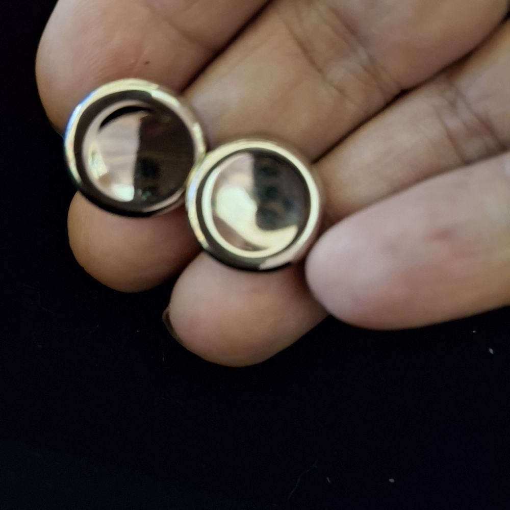 Silvertone button style stud earrings